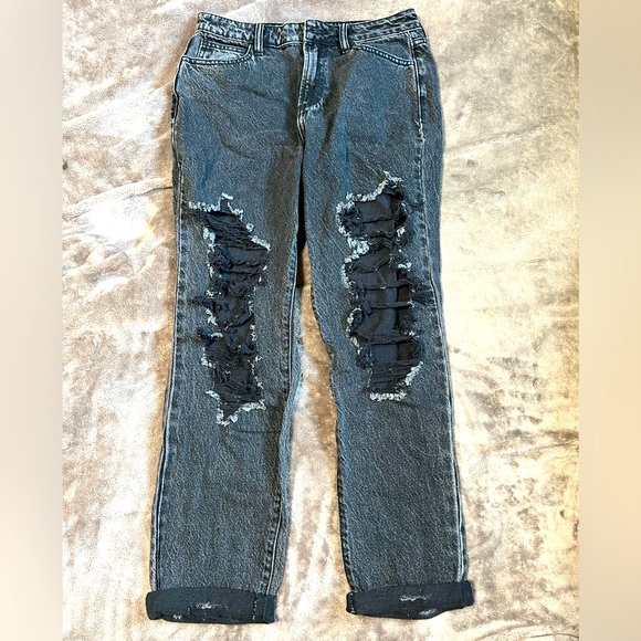 Fashion nova black ripped jeans - size 3 - Picture 9 of 9